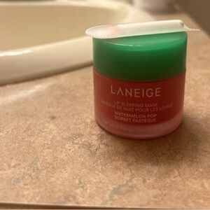 Lineage lip, sleeping mask